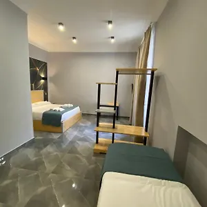 Affittacamere Be Italian Flat Sanfelice, Napoli