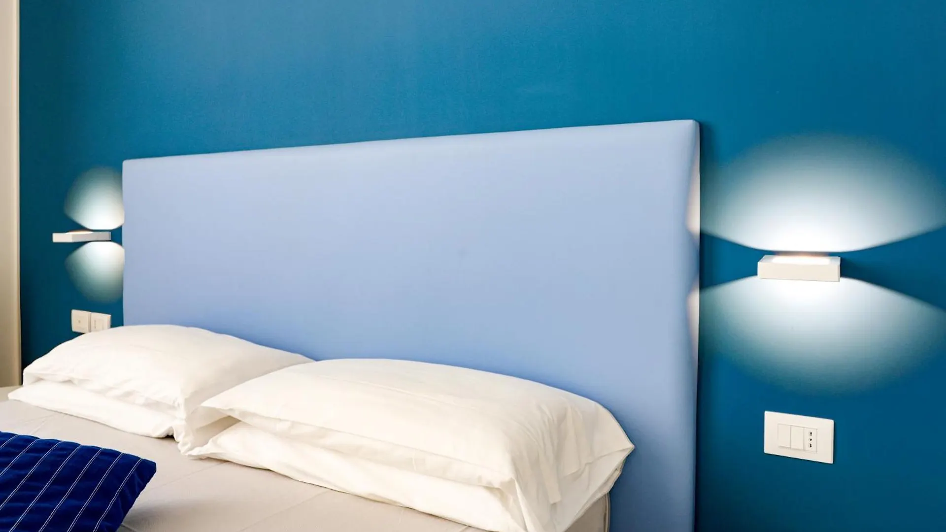Guest house V10 Guesthouse - Vanvitelli 10 Naples