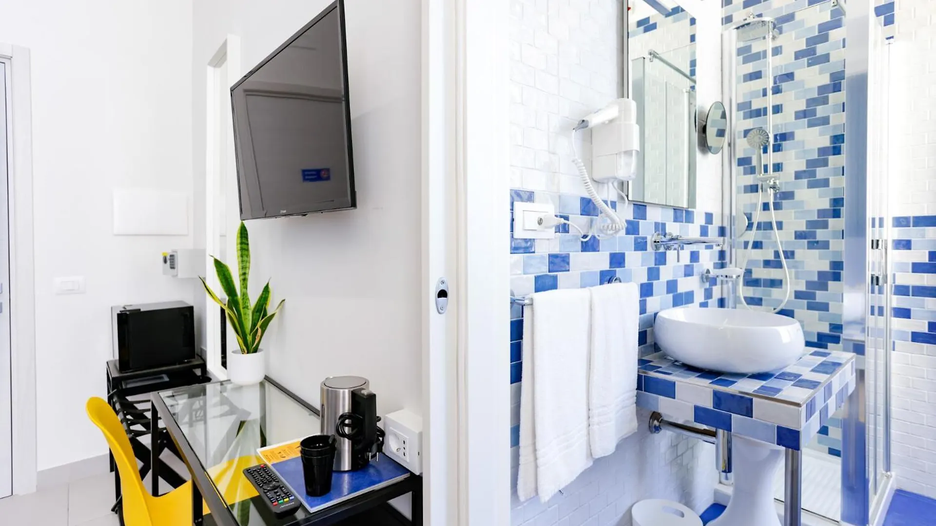 V10 Guesthouse - Vanvitelli 10 Naples