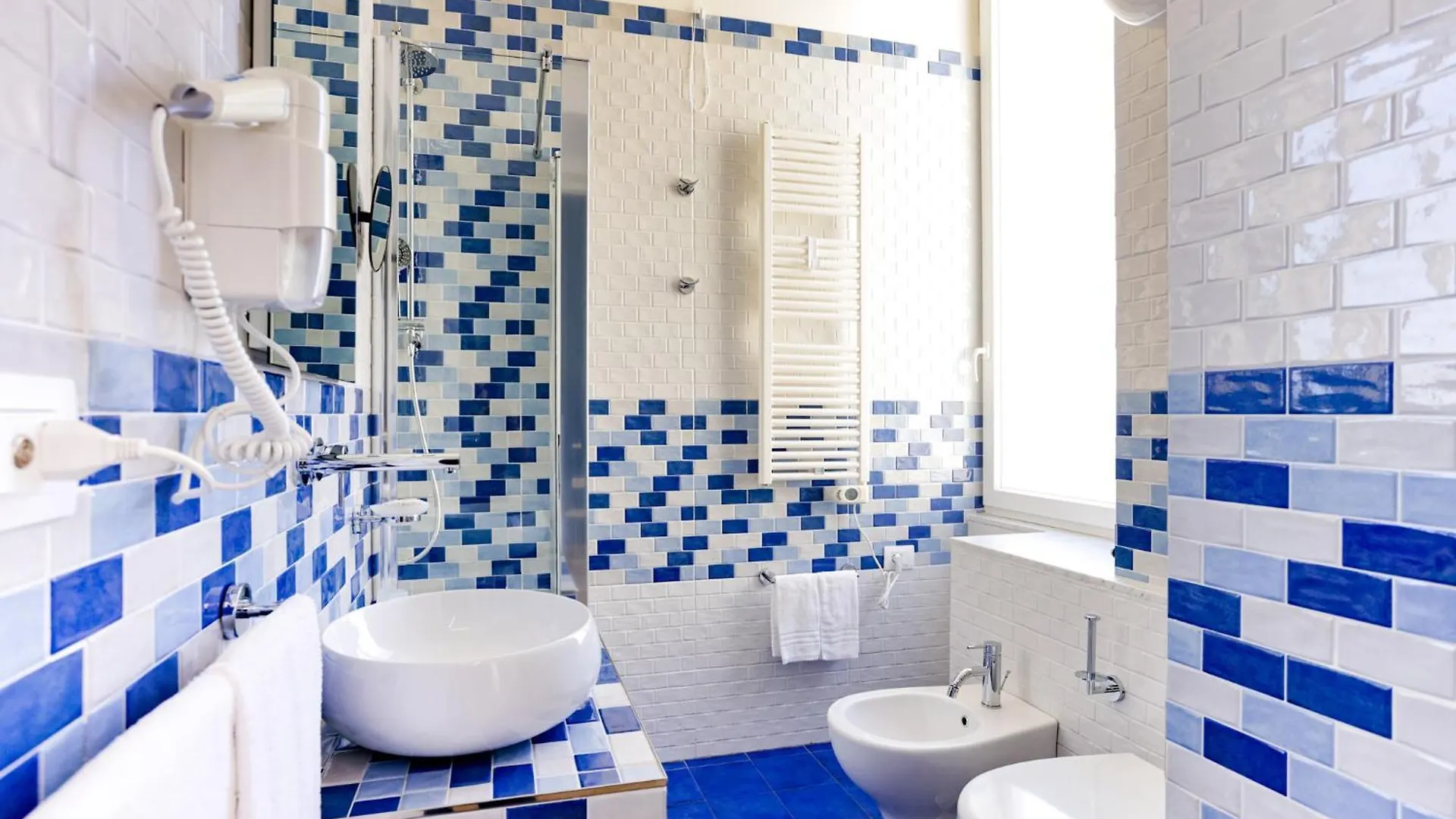 V10 Guesthouse - Vanvitelli 10 Naples