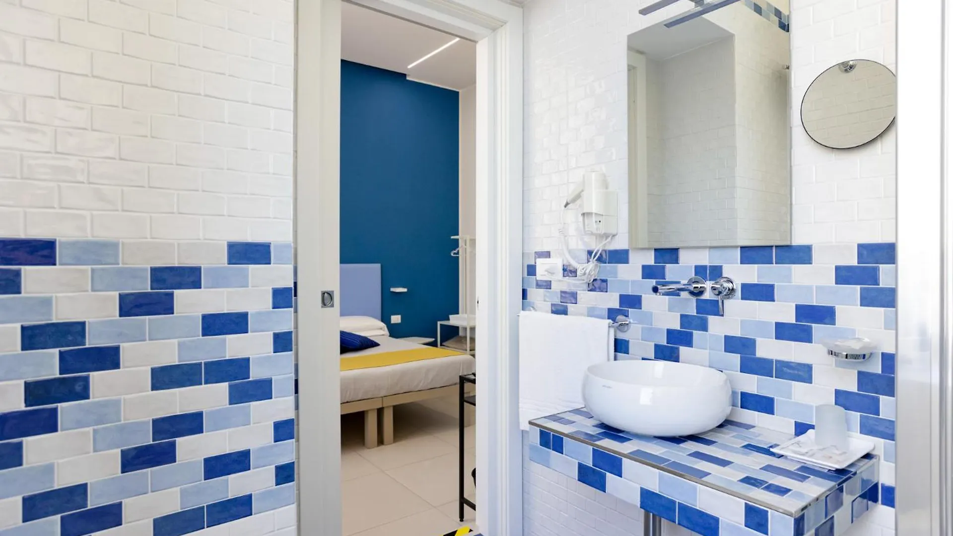 Guest house V10 Guesthouse - Vanvitelli 10 Naples Italy