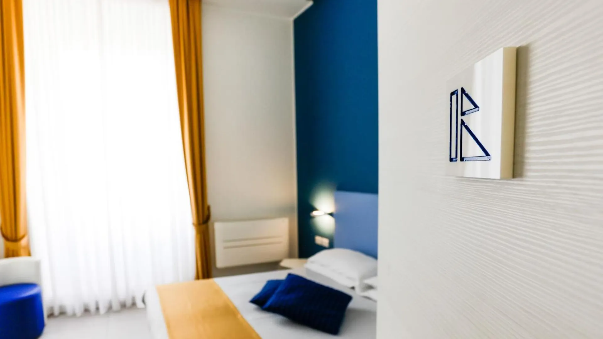 Guest house V10 Guesthouse - Vanvitelli 10 Naples Italy