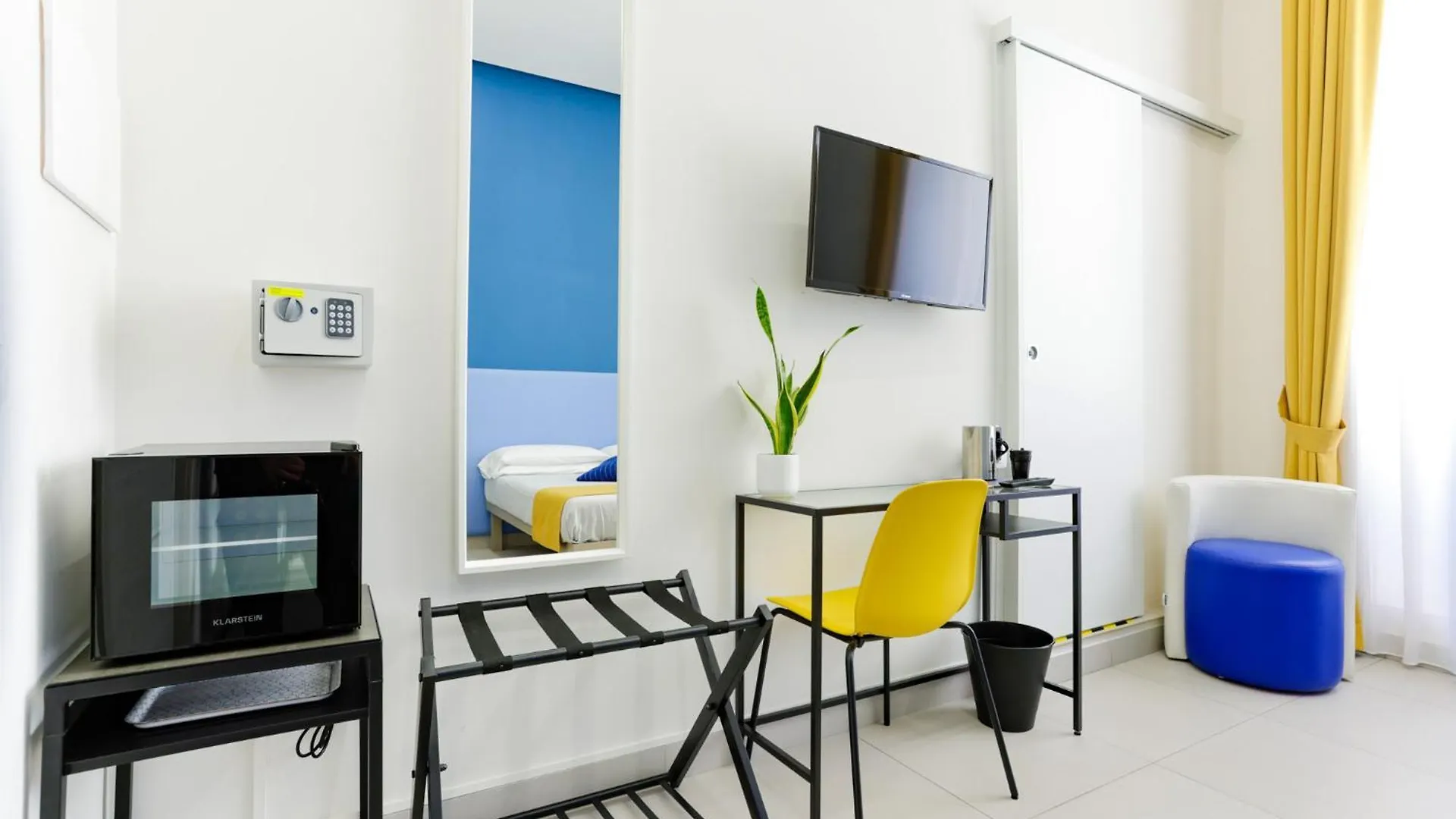 V10 Guesthouse - Vanvitelli 10 Naples Guest house