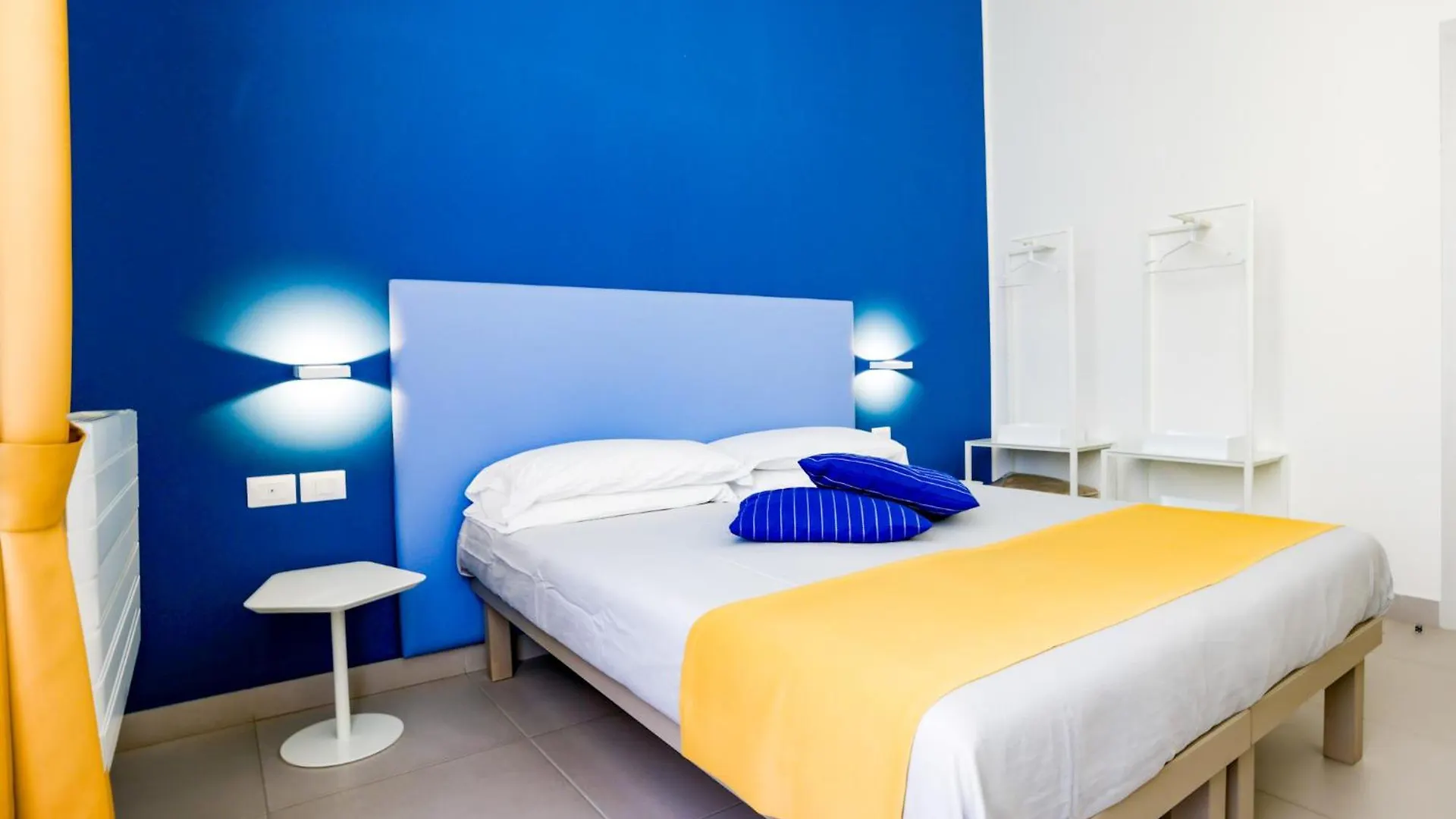 Guest house V10 Guesthouse - Vanvitelli 10 Naples