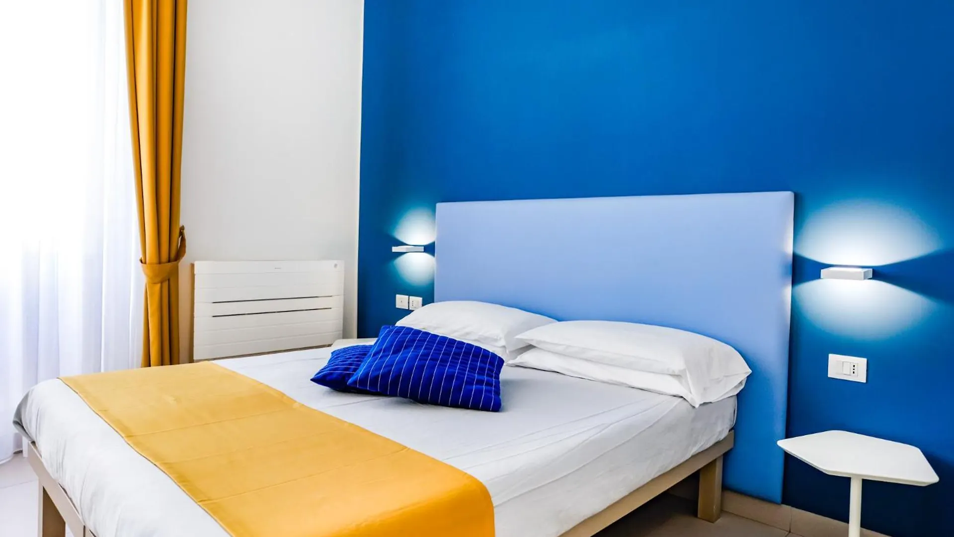 V10 Guesthouse - Vanvitelli 10 Naples Guest house