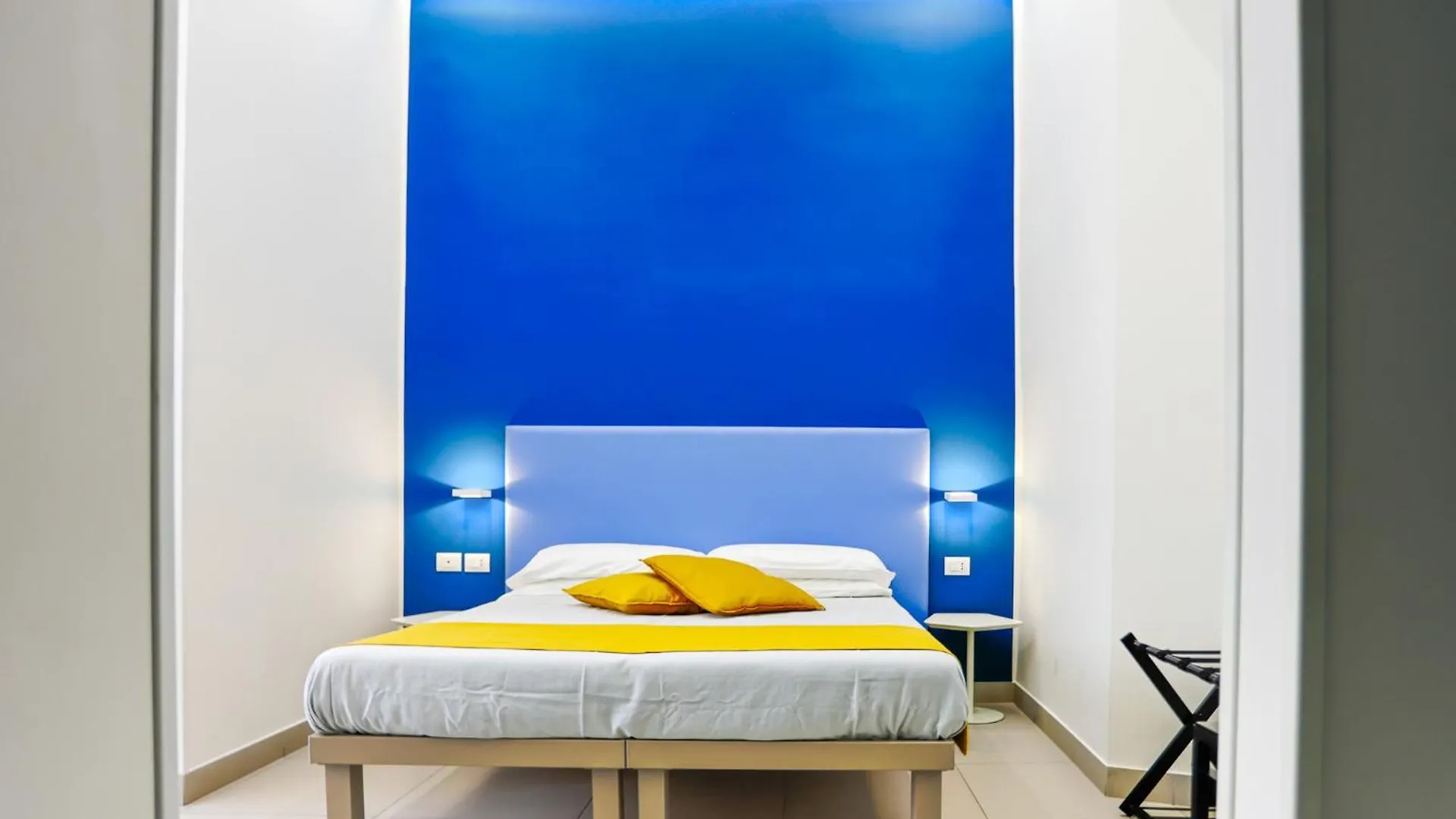 V10 Guesthouse - Vanvitelli 10 Naples