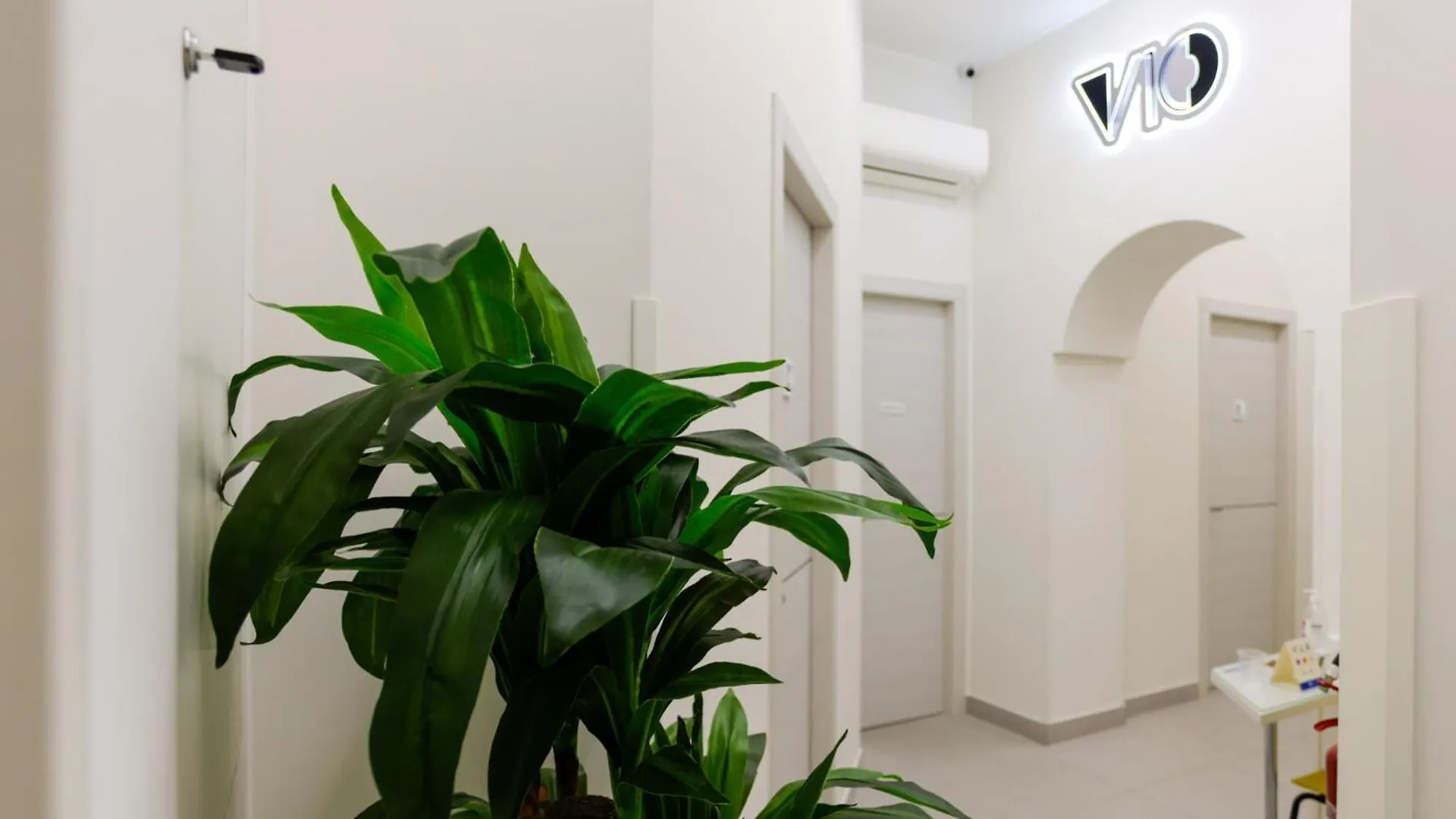 V10 Guesthouse - Vanvitelli 10 Naples