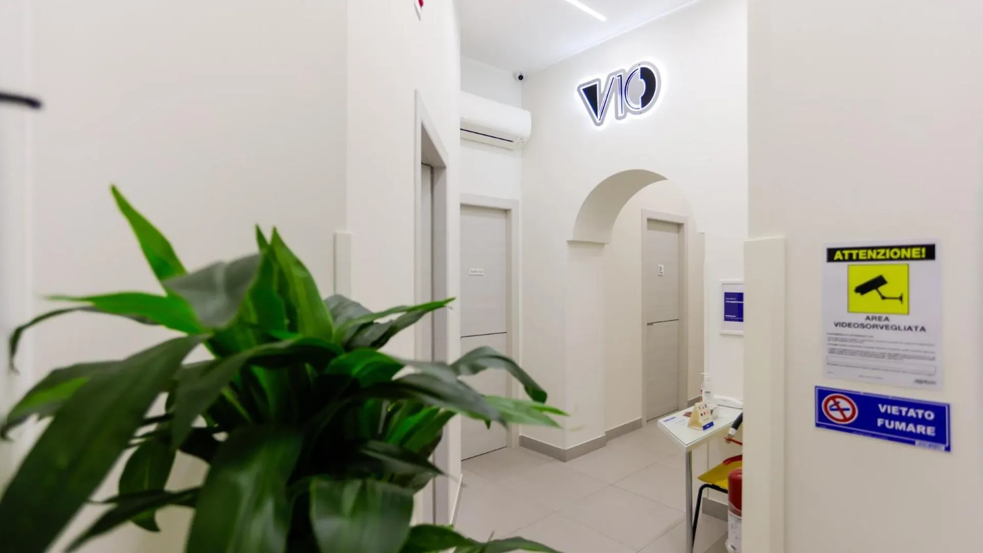 V10 Guesthouse - Vanvitelli 10 Naples Guest house