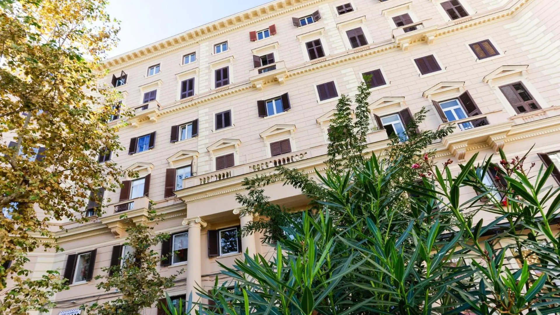 V10 Guesthouse - Vanvitelli 10 Naples